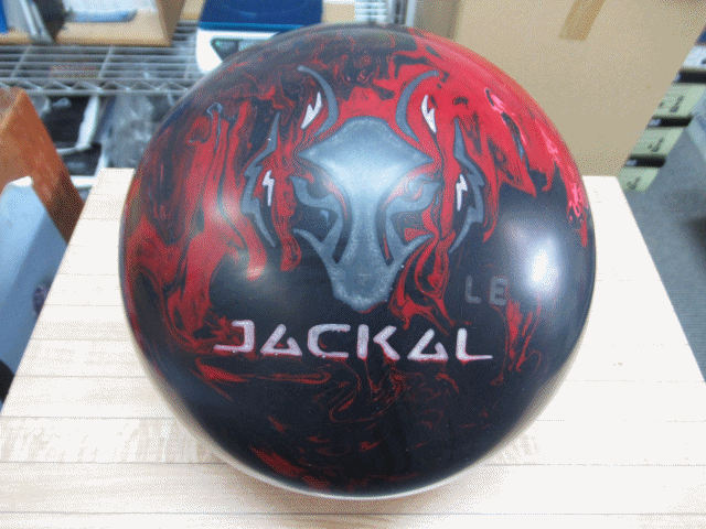 日本未発売」アイアンマン ボウリングボール 15ポンド